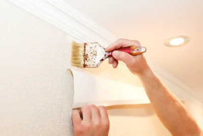 Pose de papier peint au Bouchaud — revêtements muraux et toiles de verre